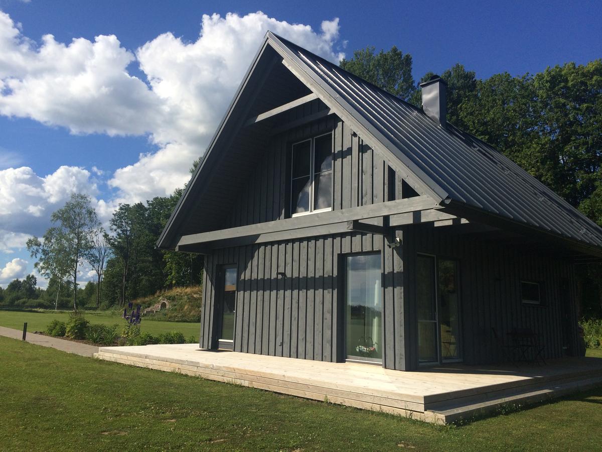 Piesta Riverside Cottage In Soomaa Region Kullimaa Bagian luar foto